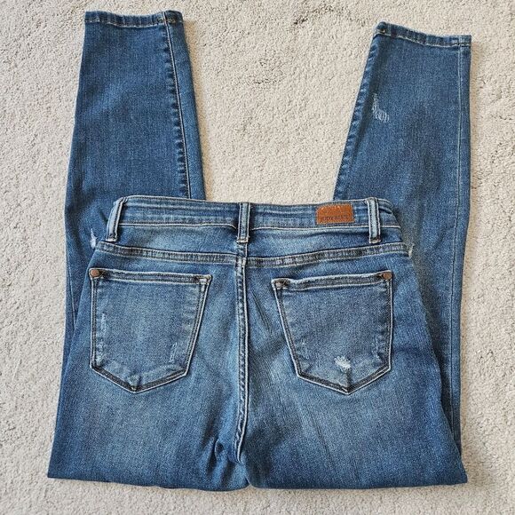 Judy Blue | Relaxed Fit Distressed Denim Blue Jeans JB8271DK, Womens 7/28 - Picture 5 of 6